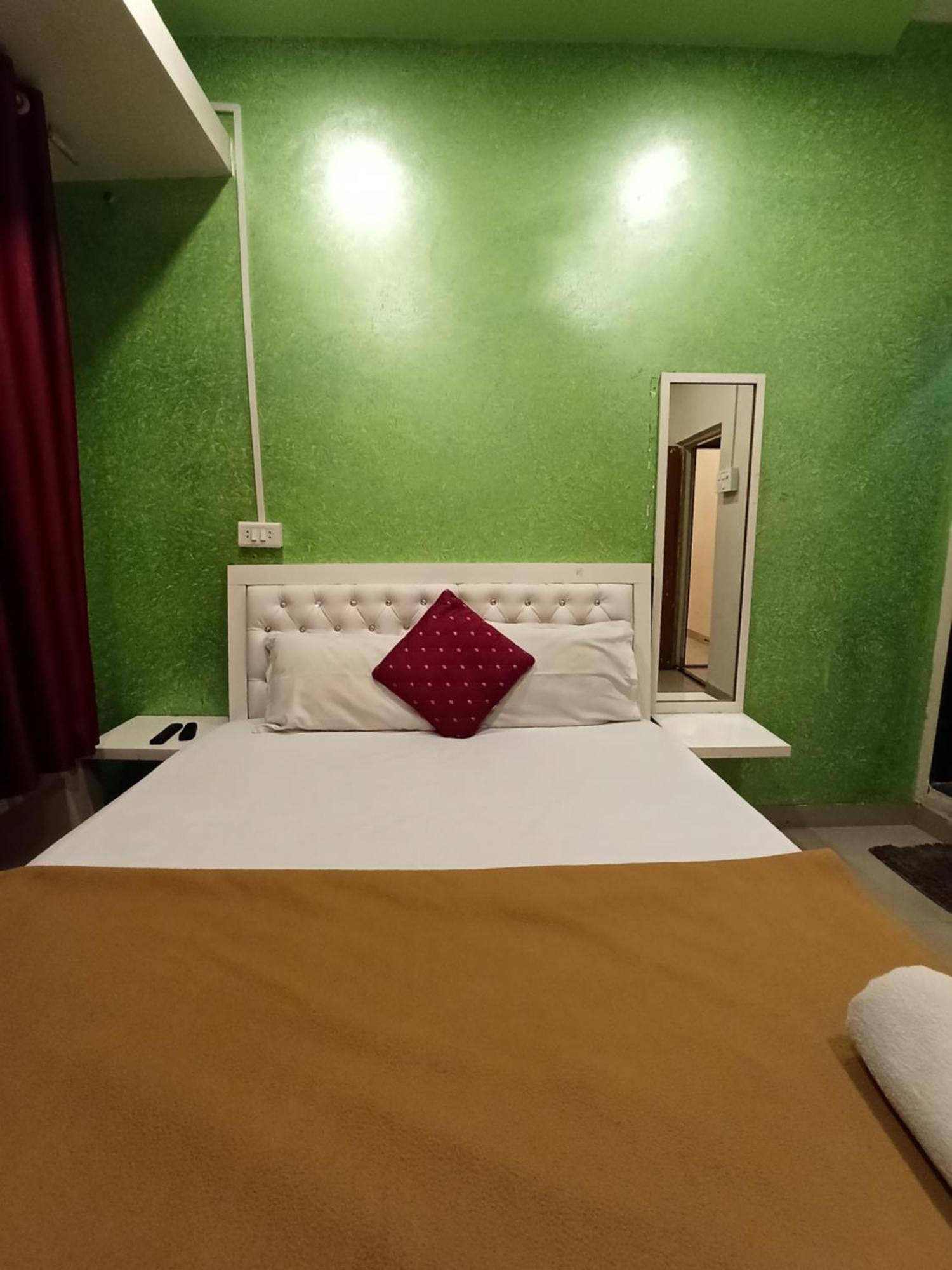 Malwade Motel Pune Luaran gambar